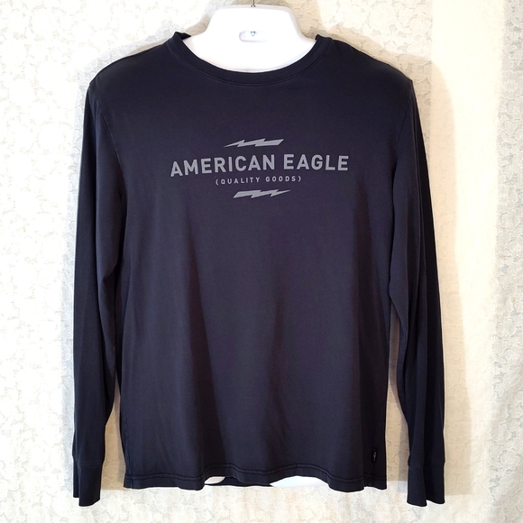 American Eagle Outfitters Other - American Eagle Men's Long-Sleeve T-Shirt Size M Black Standard Fit